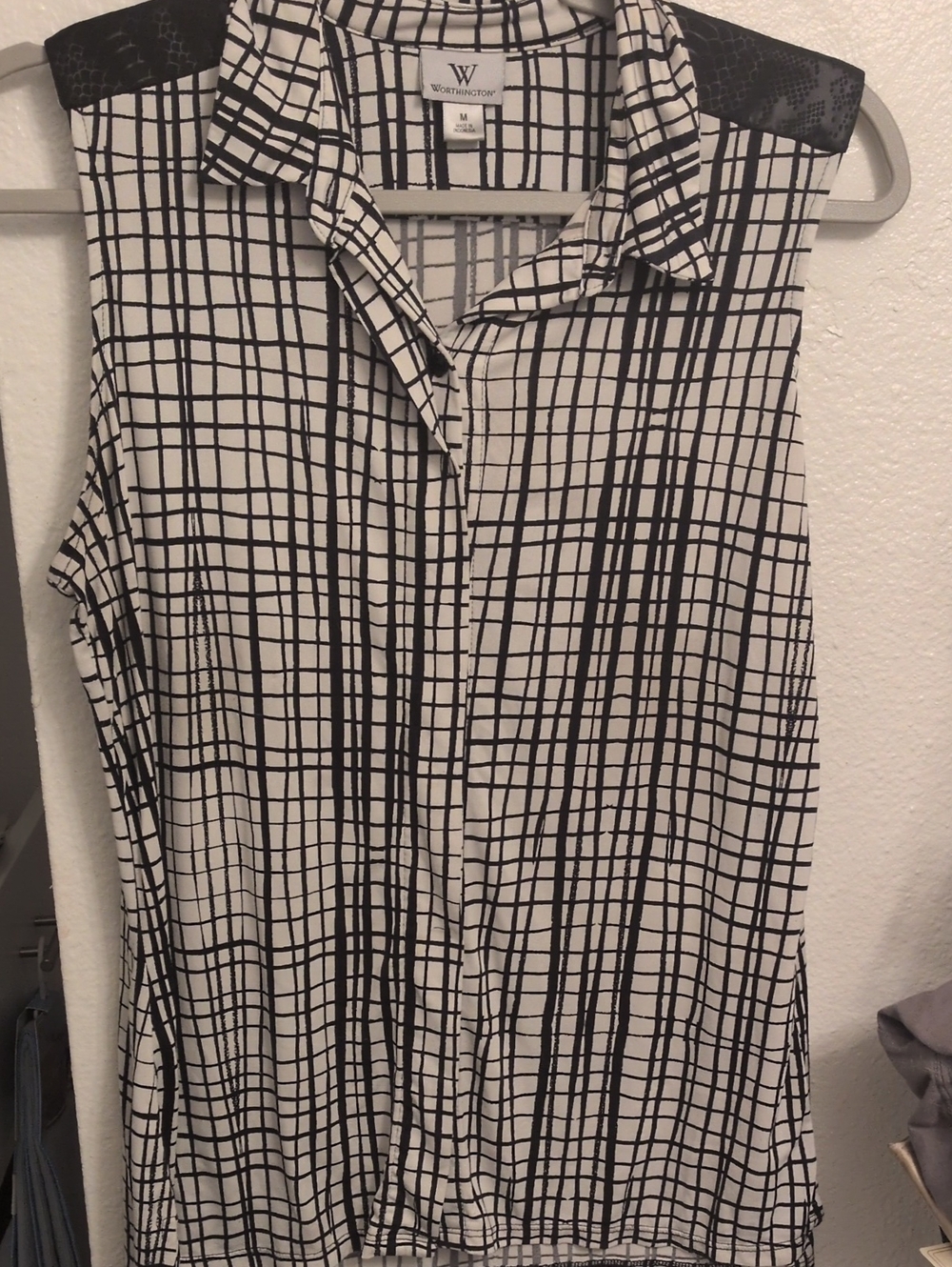 Worthington Black & White Grid Sleeveless Button-Front Shirt